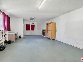 1817 W Burbank Boulevard, Burbank CA 91506