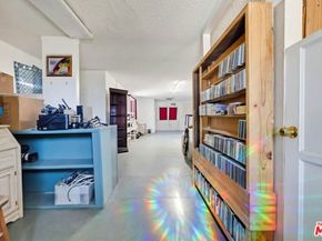 1817 W Burbank Boulevard, Burbank CA 91506