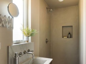 3815 Chanson Drive, View Park CA 90043