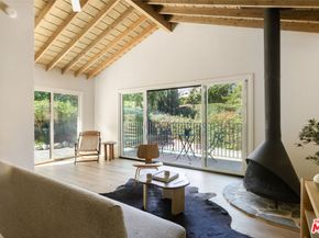 3815 Chanson Drive, View Park CA 90043