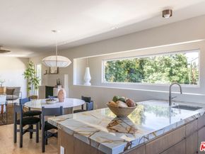 3815 Chanson Drive, View Park CA 90043