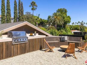 3815 Chanson Drive, View Park CA 90043