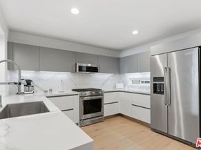 1154 N SYCAMORE Avenue 3, Los Angeles CA 90038