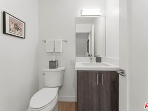 1154 N SYCAMORE Avenue 3, Los Angeles CA 90038