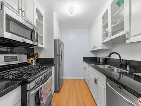 832 Euclid Street 105, Santa Monica CA 90403