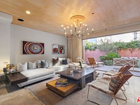 812 Brooks Avenue, Venice CA 90291