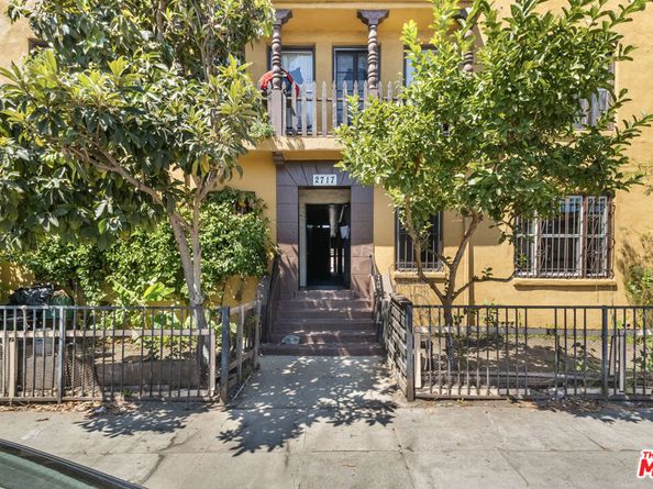 2717 S Budlong Avenue, Los Angeles CA 90007