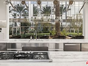 877 Francisco Street 728, Los Angeles CA 90017