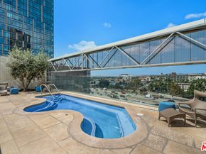 877 Francisco Street 728, Los Angeles CA 90017