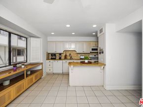 10229 Variel Avenue 2, Chatsworth CA 91311