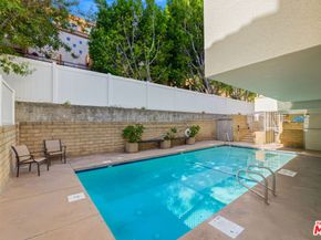 10229 Variel Avenue 2, Chatsworth CA 91311