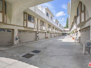 10229 Variel Avenue 2, Chatsworth CA 91311