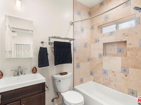 8101 S Mariposa Avenue, Los Angeles CA 90044