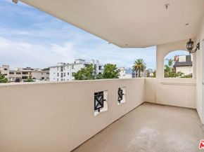 1948 Malcolm Avenue 305, Los Angeles CA 90025