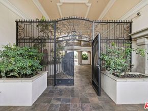 1948 Malcolm Avenue 305, Los Angeles CA 90025