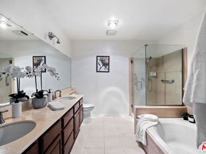 18135 Burbank Boulevard 6, Tarzana CA 91356