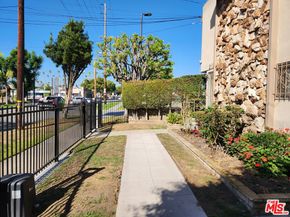 216 S Inglewood Avenue, Inglewood CA 90301