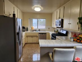 216 S Inglewood Avenue, Inglewood CA 90301