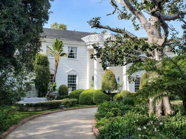 251 N Bristol Avenue, Los Angeles CA 90049