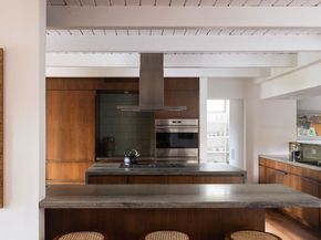 2179 Mandeville Canyon Road, Los Angeles CA 90049