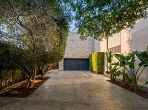 1552 Bel Air Road, Los Angeles CA 90077
