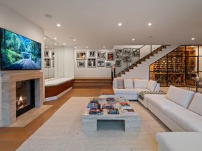 1552 Bel Air Road, Los Angeles CA 90077