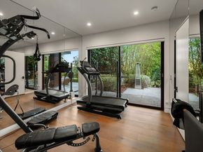 1552 Bel Air Road, Los Angeles CA 90077