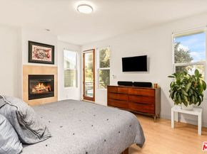 502 Rosecrans Avenue B, Manhattan Beach CA 90266