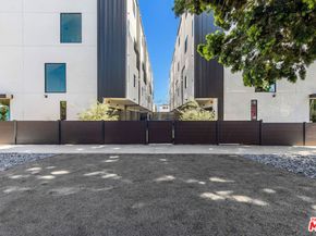 3810 S Verona Court, Los Angeles CA 90066