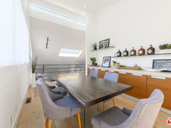 8581 Cole Crest Drive, Los Angeles CA 90046