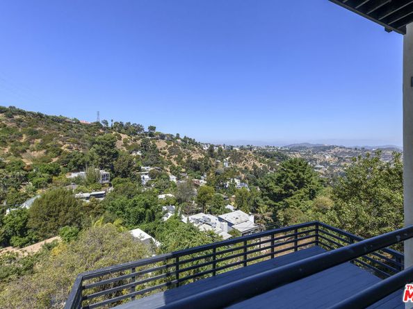 8581 Cole Crest Drive, Los Angeles CA 90046