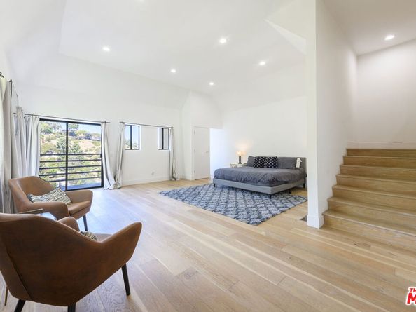 8581 Cole Crest Drive, Los Angeles CA 90046