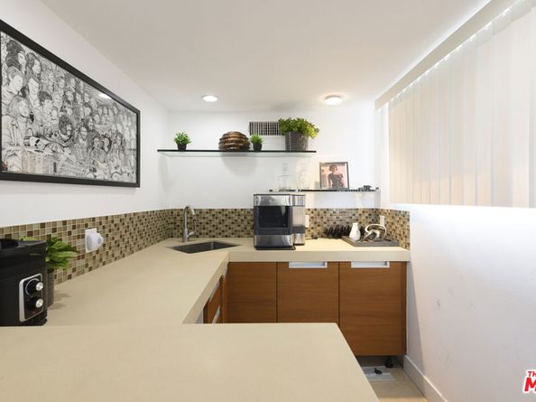 8581 Cole Crest Drive, Los Angeles CA 90046