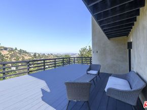 8581 Cole Crest Drive, Los Angeles CA 90046