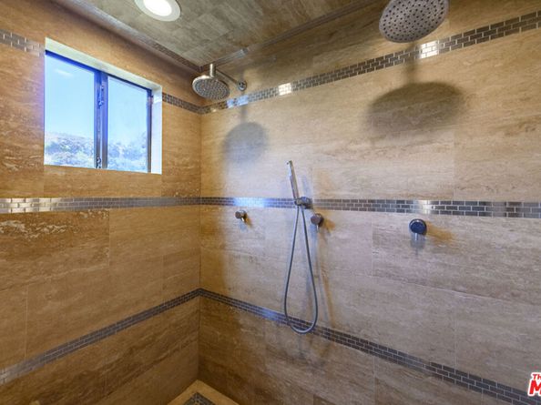 8581 Cole Crest Drive, Los Angeles CA 90046