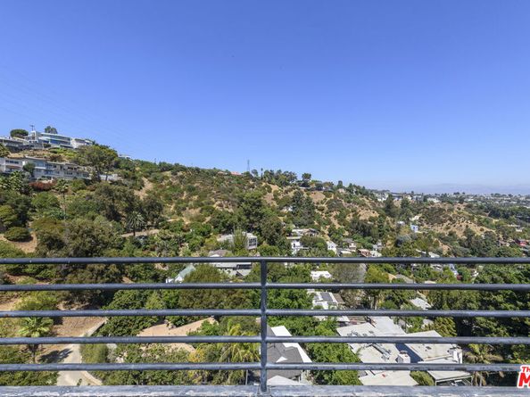8581 Cole Crest Drive, Los Angeles CA 90046