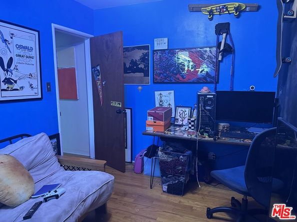 4319 Melbourne Avenue, Los Angeles CA 90027