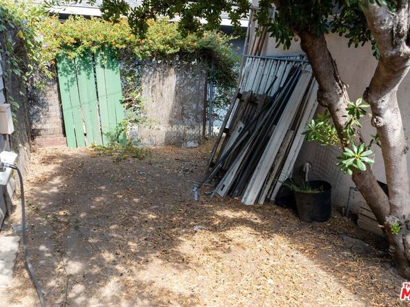 4319 Melbourne Avenue, Los Angeles CA 90027