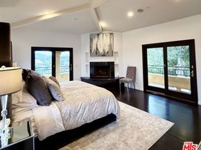 6844 Cahuenga Park Trail, Los Angeles CA 90068