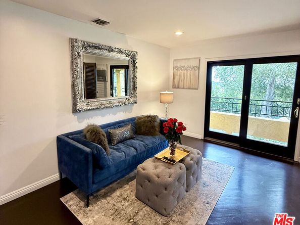 6844 Cahuenga Park Trail, Los Angeles CA 90068