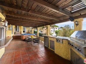 6844 Cahuenga Park Trail, Los Angeles CA 90068
