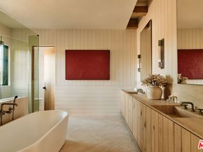 13209 Dobbins Place, Los Angeles CA 90049