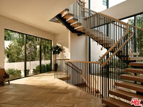 13209 Dobbins Place, Los Angeles CA 90049