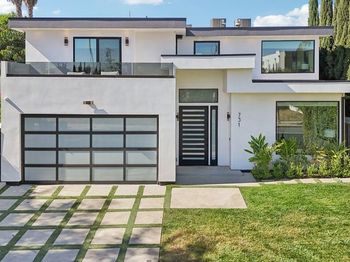 731 N Curson Avenue