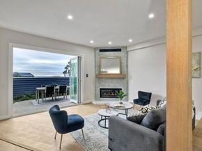 1689 Neptune Ave, Encinitas CA 92024