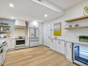 1689 Neptune Ave, Encinitas CA 92024