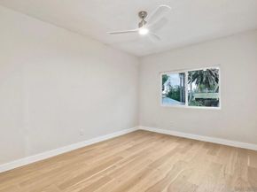1689 Neptune Ave, Encinitas CA 92024