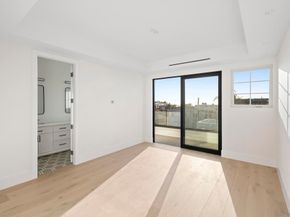 7214 Fay Ave, La Jolla CA 92037