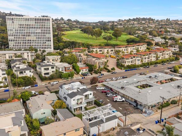 7214 Fay Ave, La Jolla CA 92037