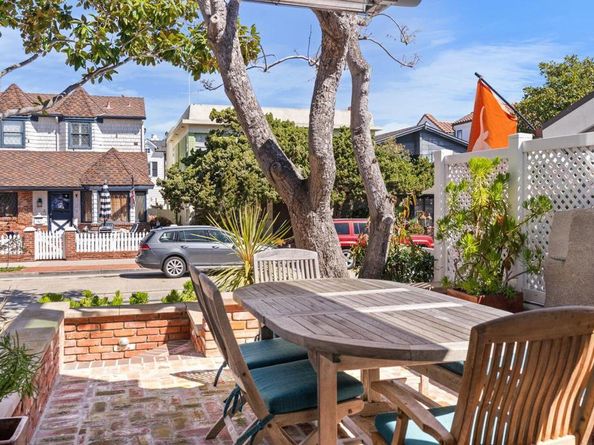 2117 Miramar Drive, Newport Beach CA 92661